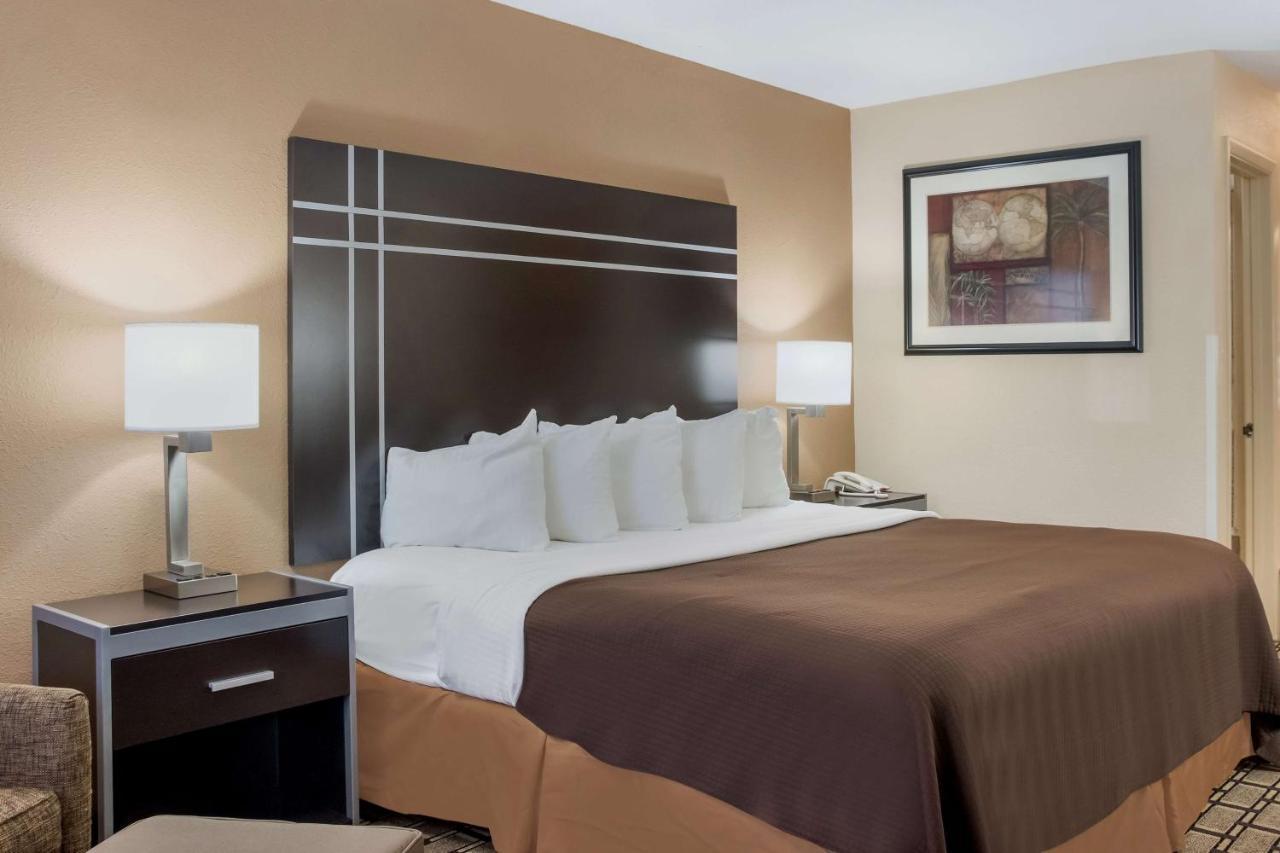 Best Western Nursanickel Hotel Dalhart Bagian luar foto