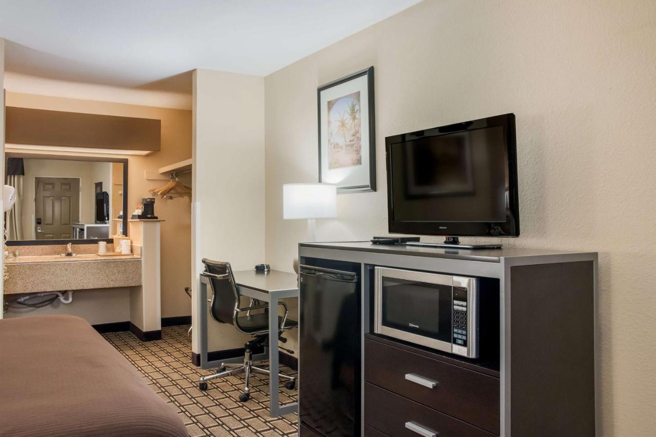 Best Western Nursanickel Hotel Dalhart Bagian luar foto