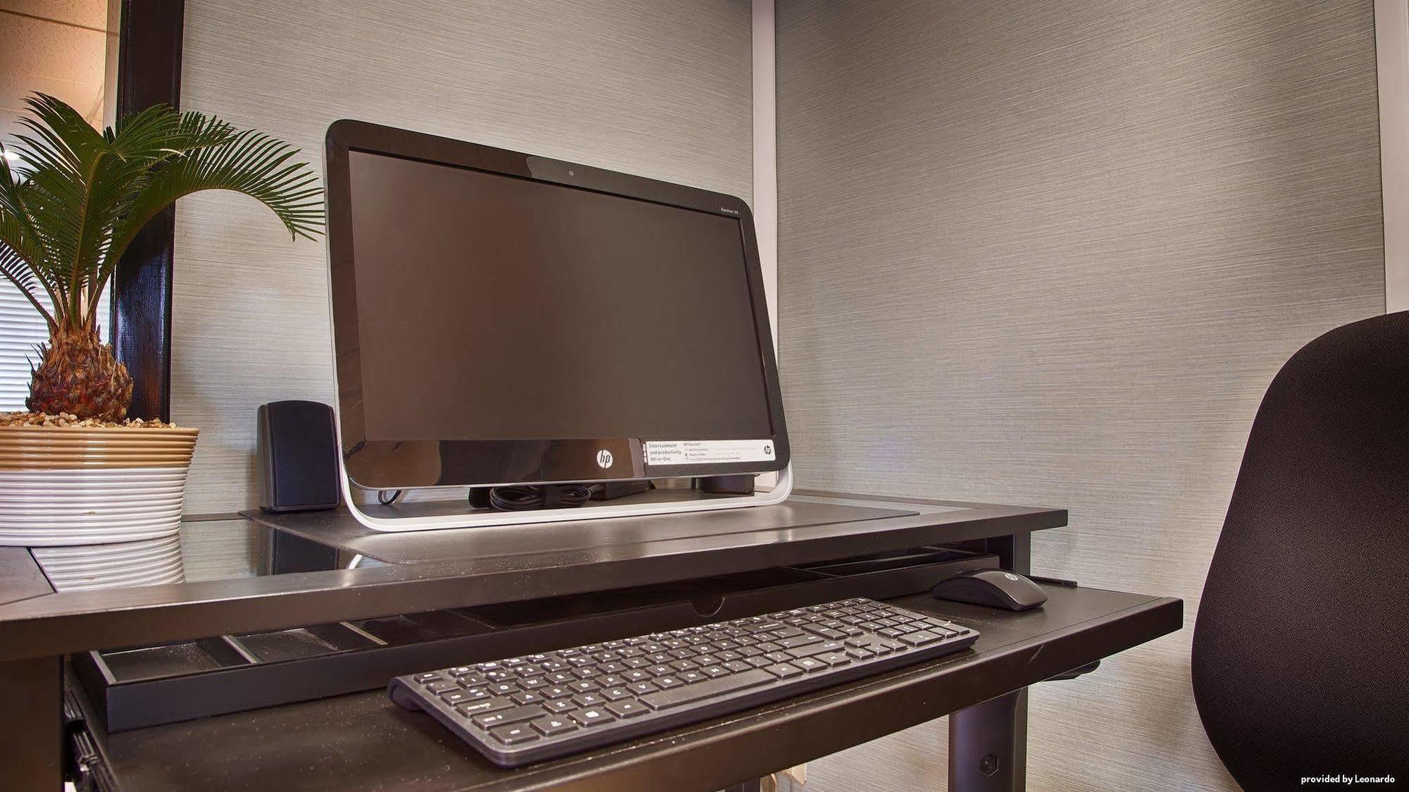 Best Western Nursanickel Hotel Dalhart Bagian luar foto